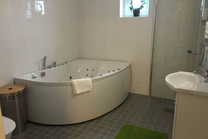 Room 15 of 38