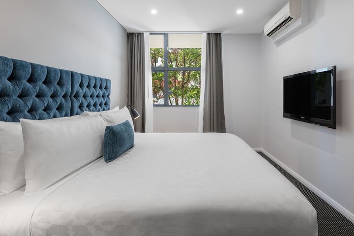 Room 7 of 60