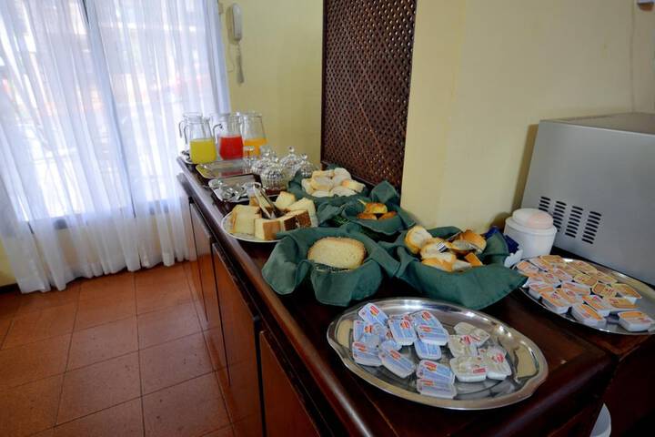 Dining Photos