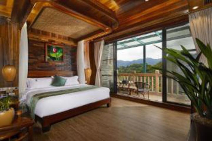 Room 9 of 10