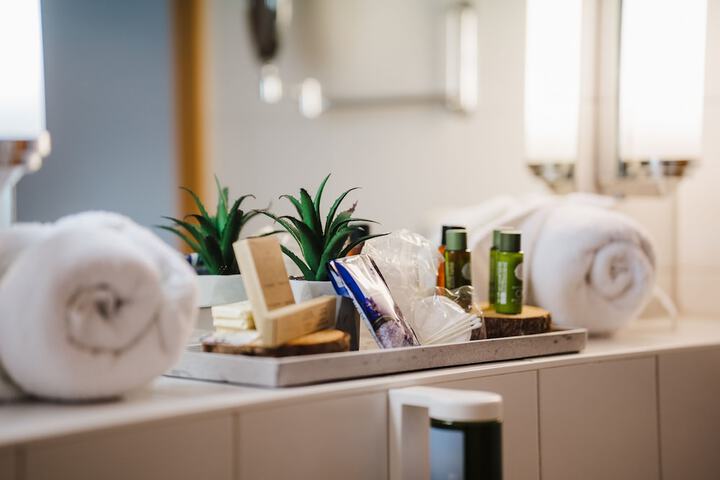 Room 18 of 49
