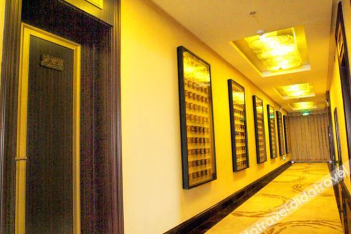 Hotel Interior 7 of 14