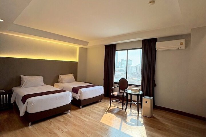 Room 15 of 26