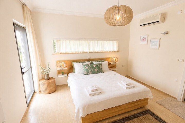 Room 8 of 51
