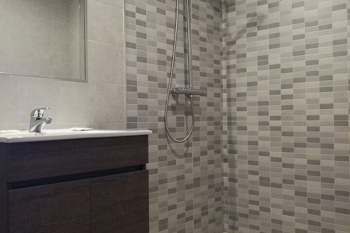 Room 25 of 58