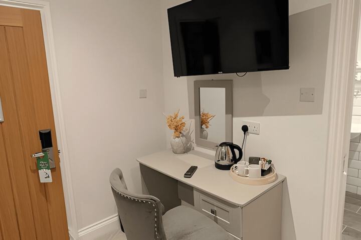 Room 17 of 54