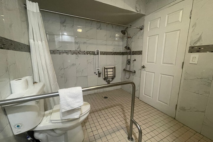 Room 14 of 21