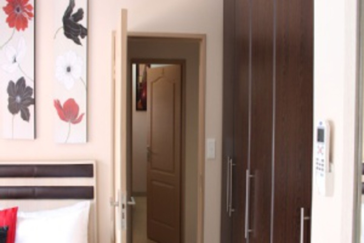 Room 105 of 252