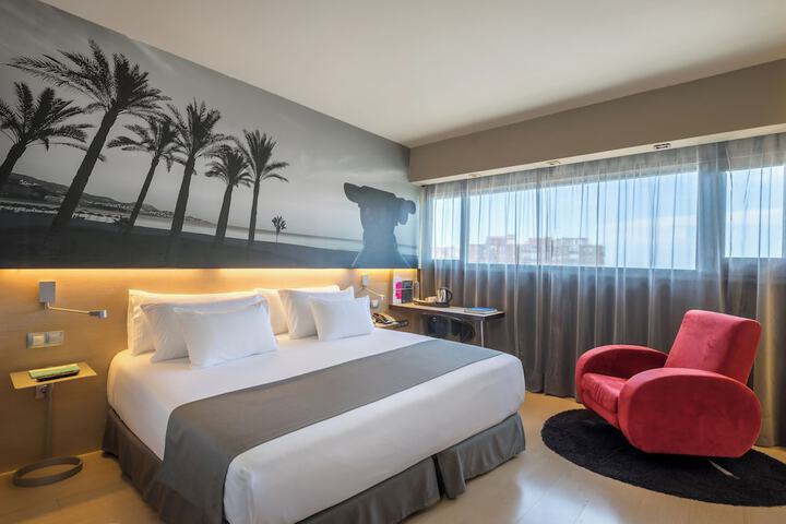 Room 27 of 113