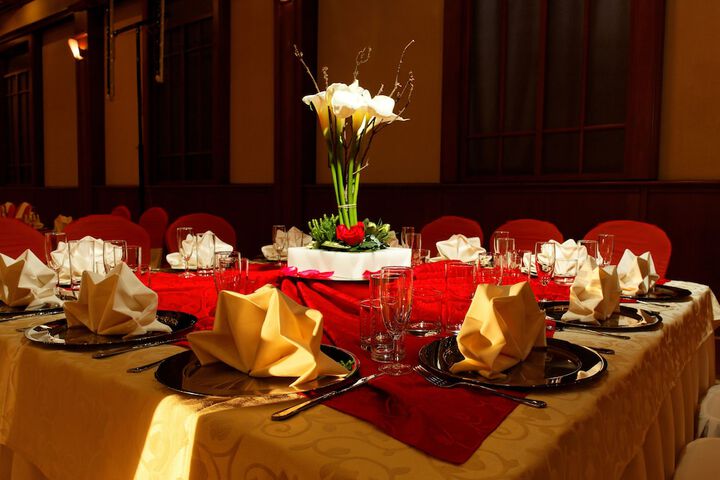 Ballroom/Hall 39 of 60
