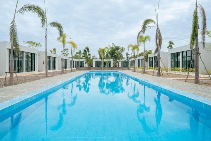 Pool 12 of 26