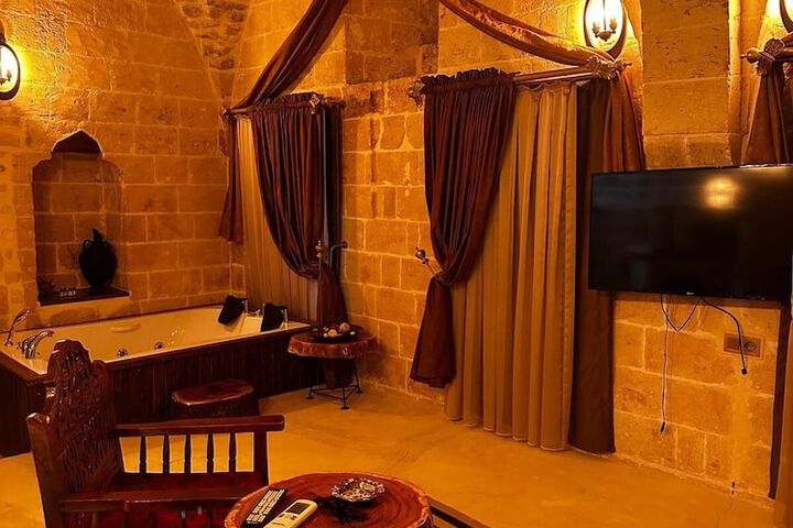 Room 4 of 29