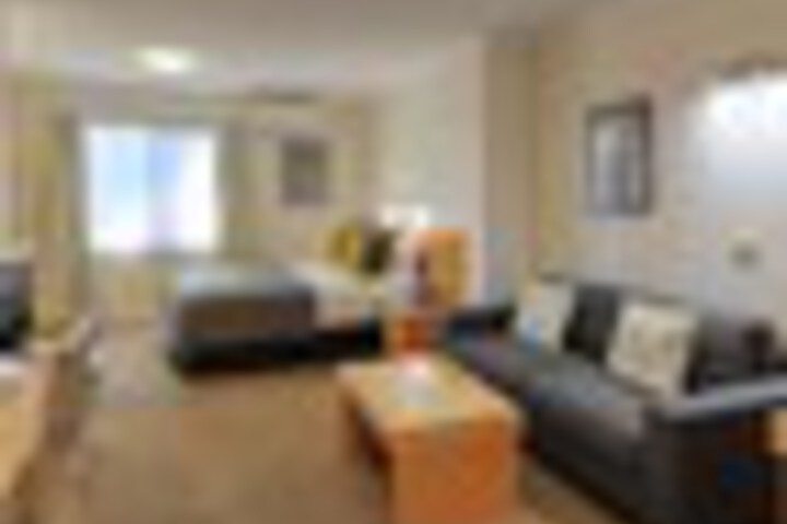Room 14 of 138