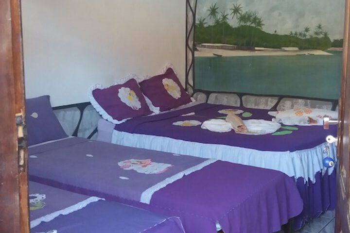 Room 5 of 10