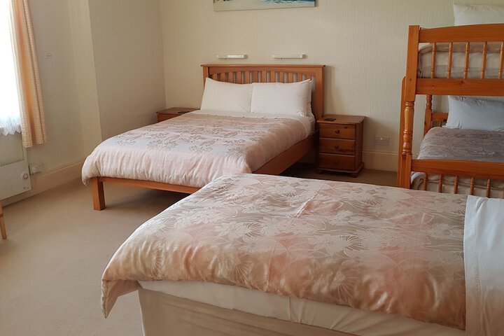 Room 17 of 60