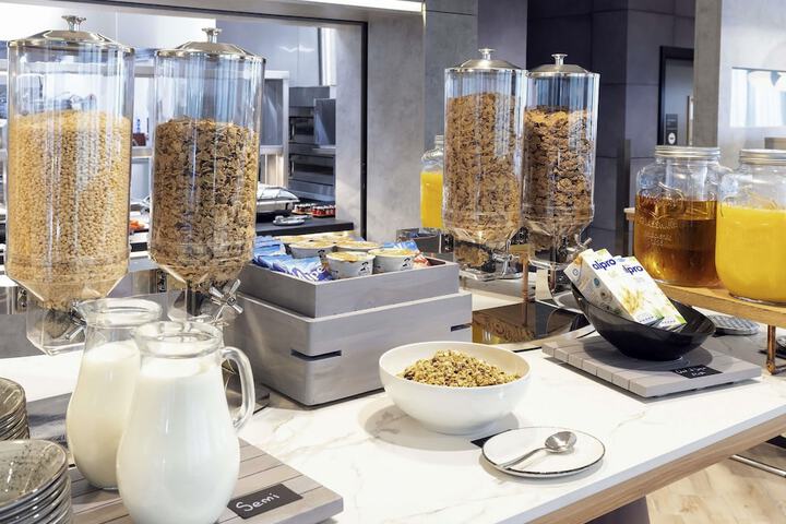 Breakfast/Coffee Service 59 of 94