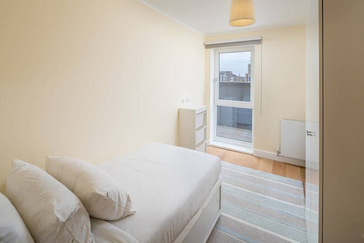 Room 3 of 13