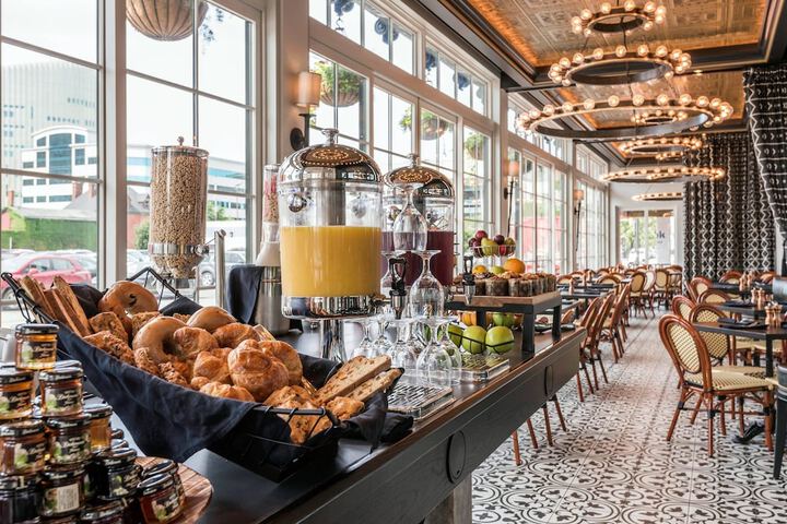 Breakfast area
