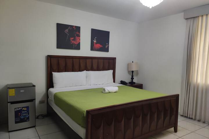 Room 11 of 34