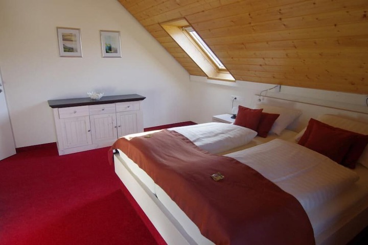 Room 15 of 43