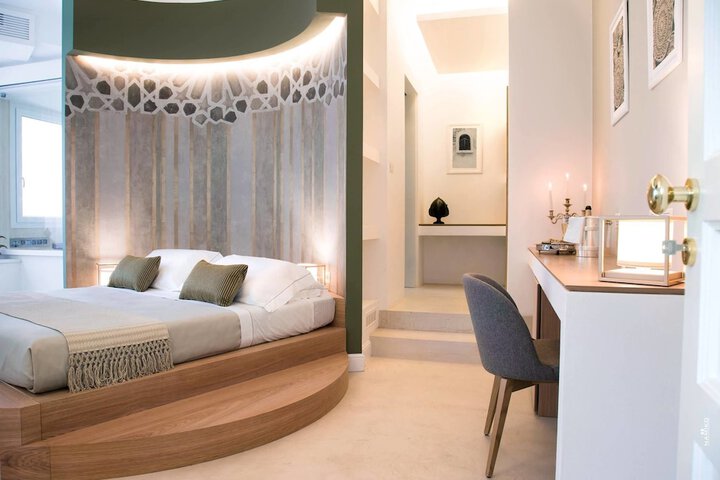 Room 6 of 40