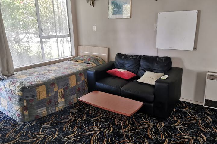 Room 9 of 22