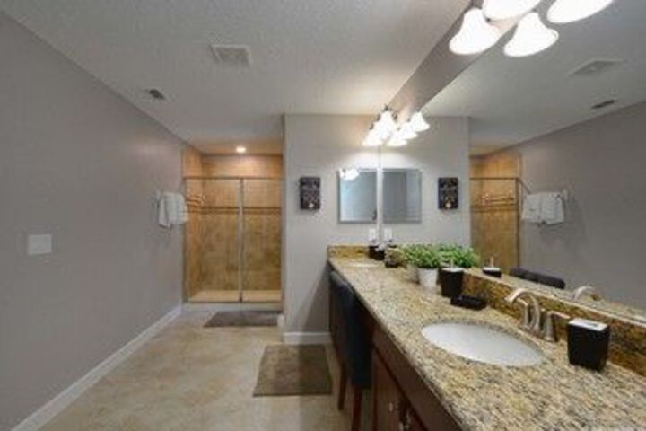 Room 4 of 21