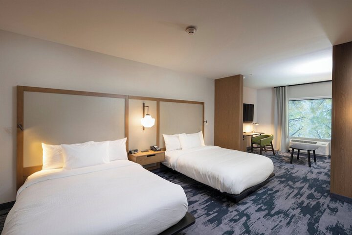 Room 11 of 29