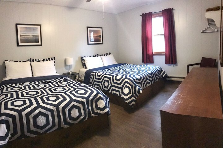 Room 18 of 112
