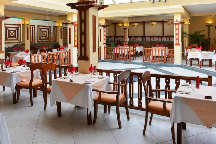 Dining Photos