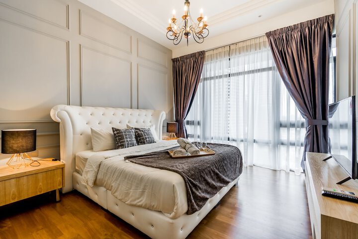 Room 26 of 216