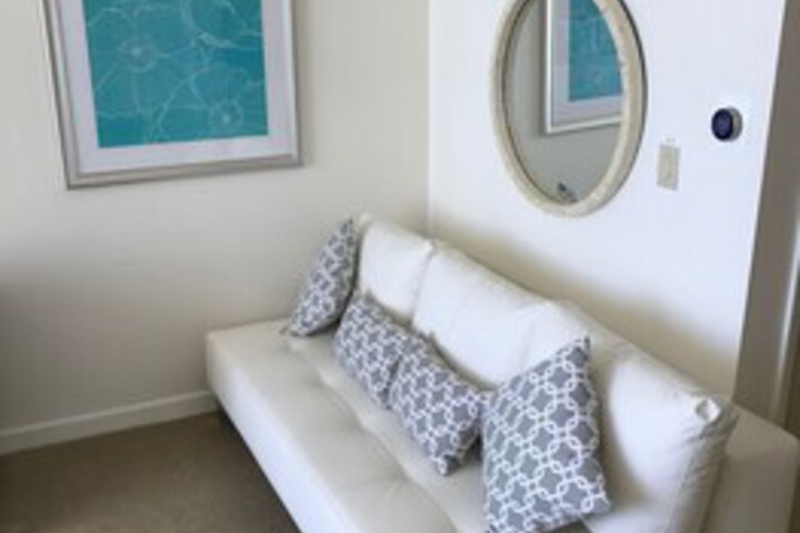 Room 10 of 31