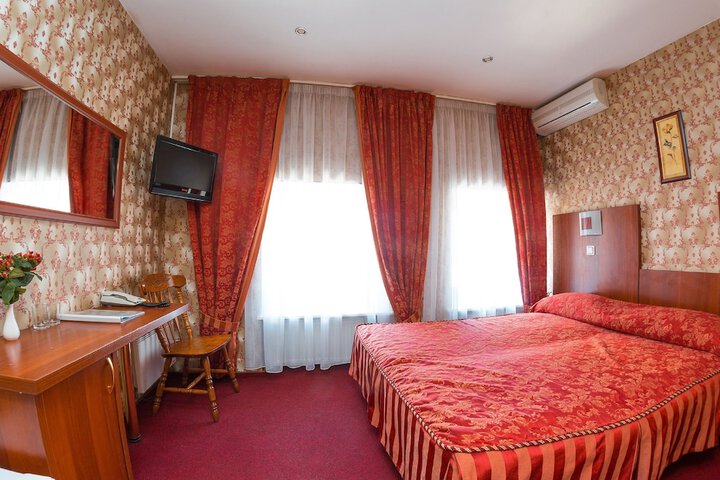 Room 21 of 114