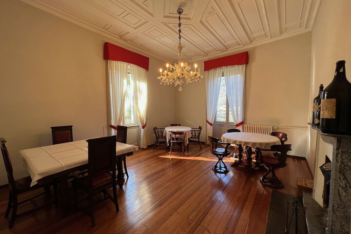 Room 43 of 93