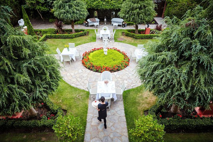 Terrace/Patio 58 of 60
