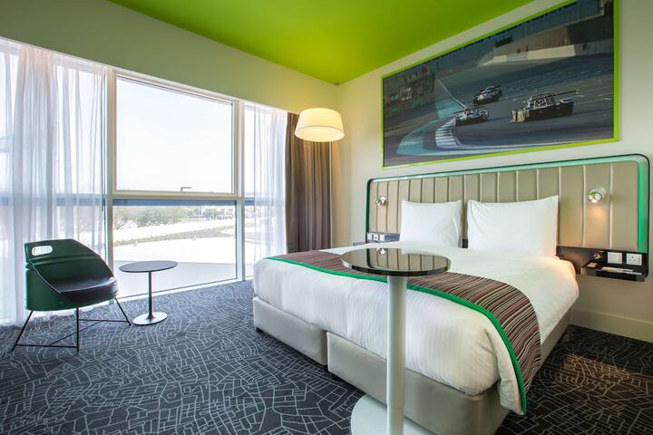 Room 14 of 111