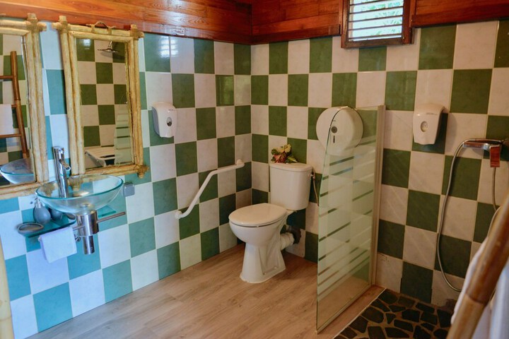 Room 46 of 67
