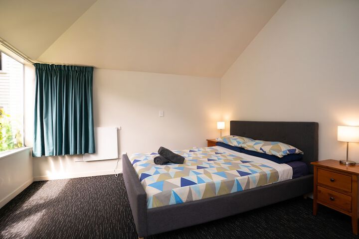 Room 14 of 37