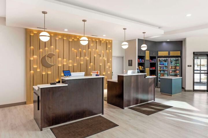 Guest Lobby