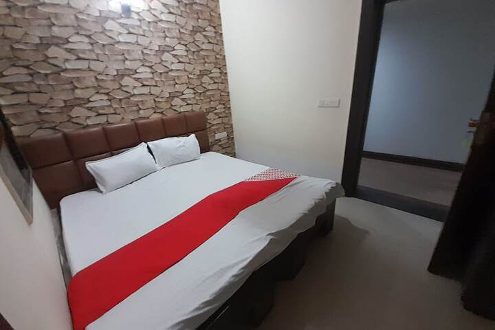 Room 17 of 43