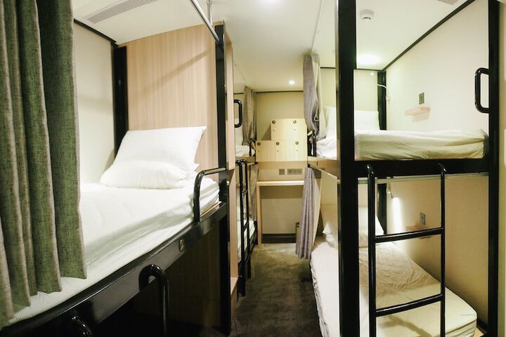 Room 10 of 92