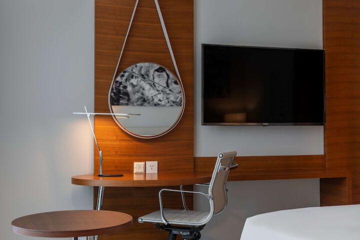 Room 47 of 108