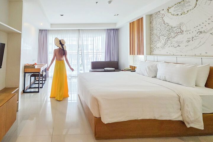 Room 49 of 165