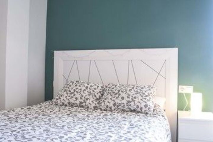 Room 12 of 19