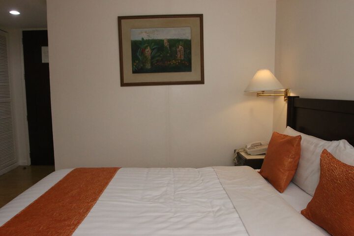 Room 22 of 77