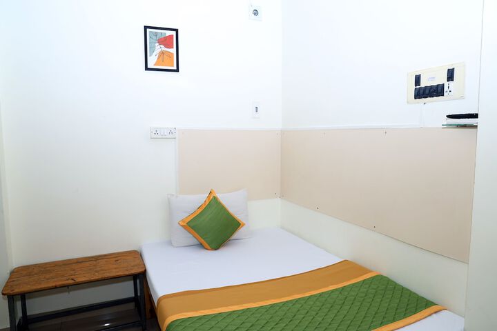 Room 29 of 53