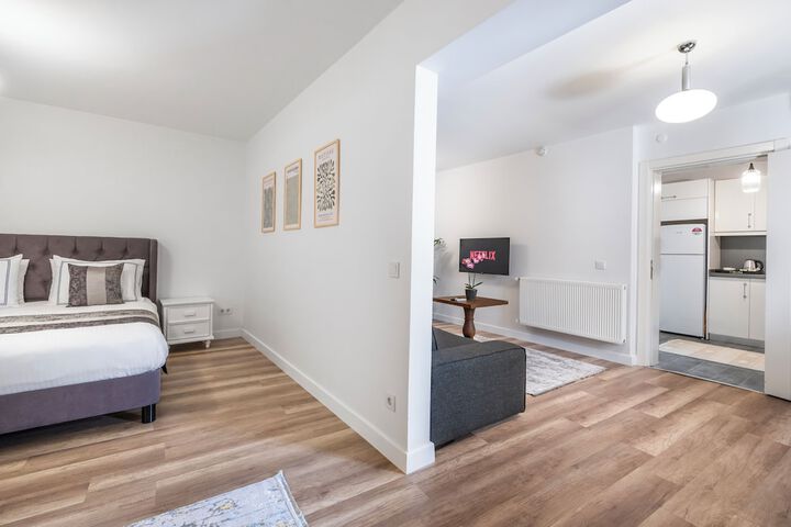 Room 45 of 124