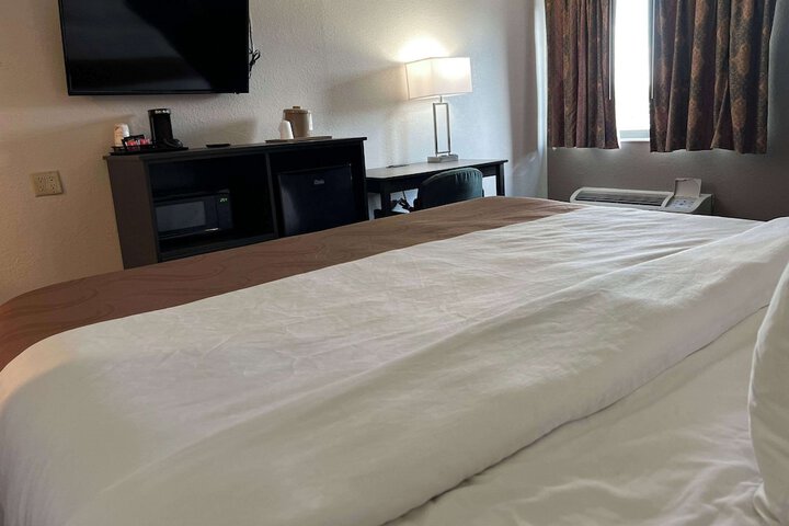 Room 19 of 44