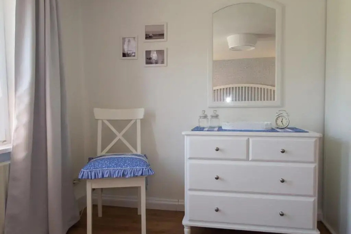 Room 3 of 5
