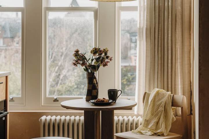 Room 25 of 73